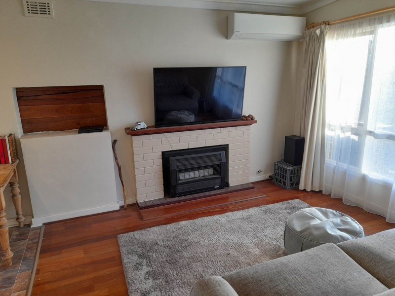 4 Dixie Road, Kelmscott WA 6111