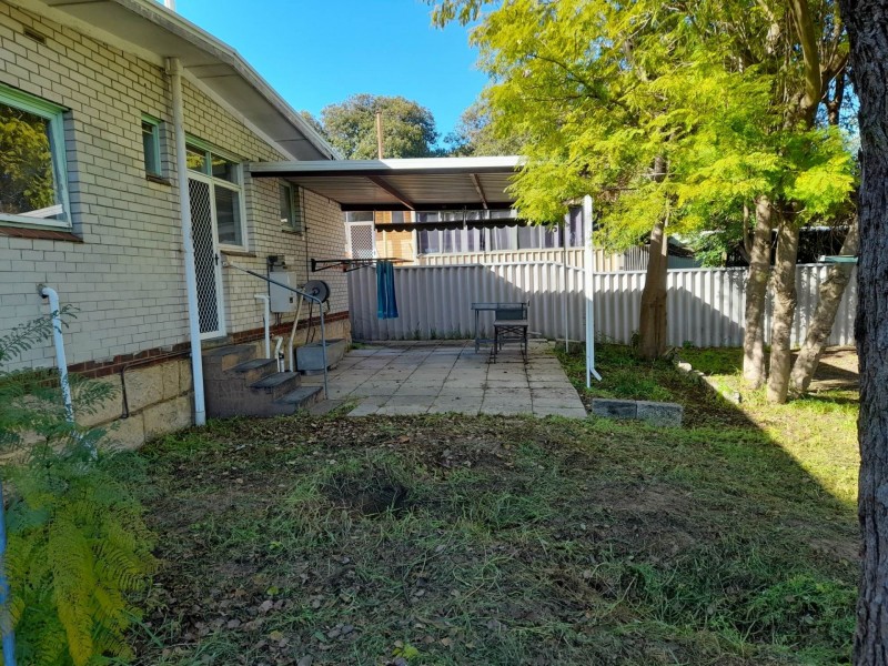 4 Dixie Road, Kelmscott WA 6111