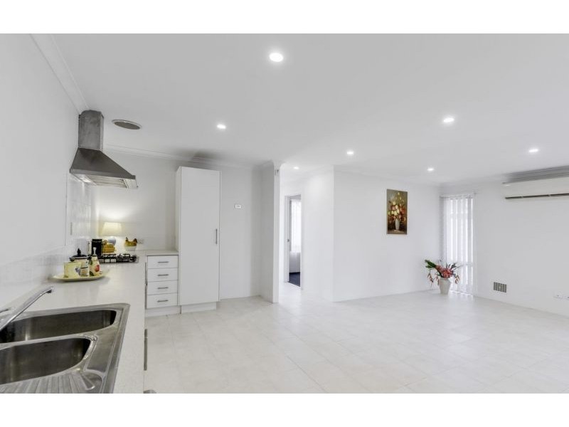 84A Wellaton St, Midland WA 6056