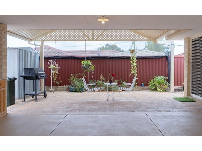 84A Wellaton St, Midland WA 6056