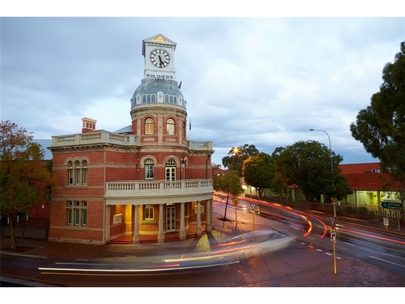 84A Wellaton St, Midland WA 6056
