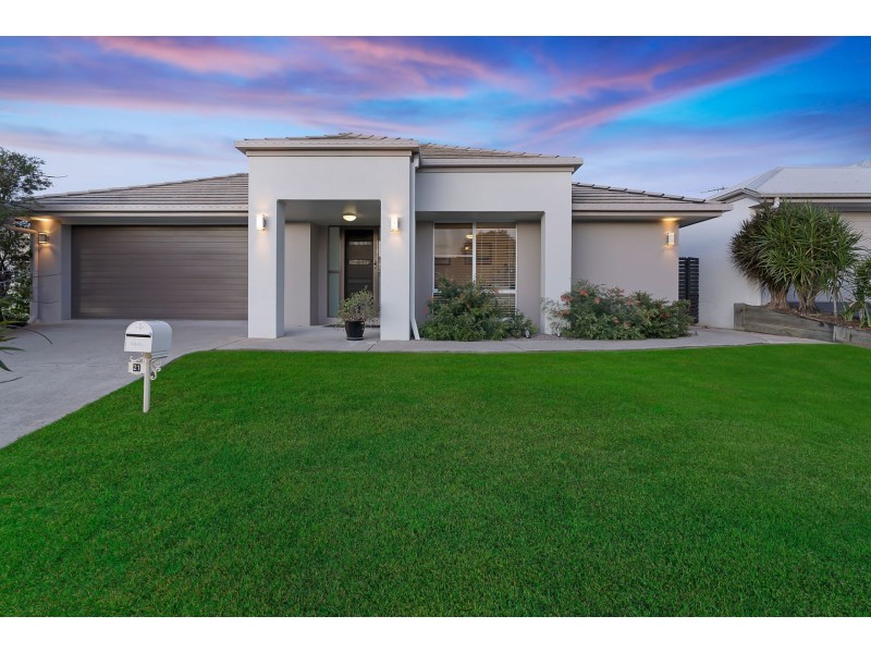 21 Parkway Crescent, Murrumba Downs QLD 4503