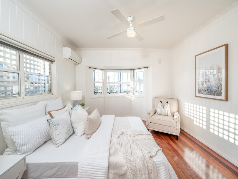 71 Erica street, Cannon Hill QLD 4170