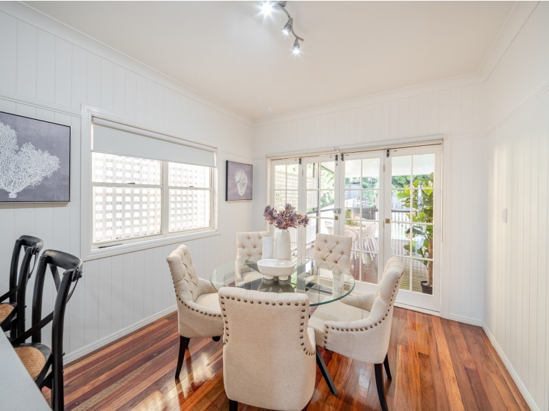 71 Erica street, Cannon Hill QLD 4170