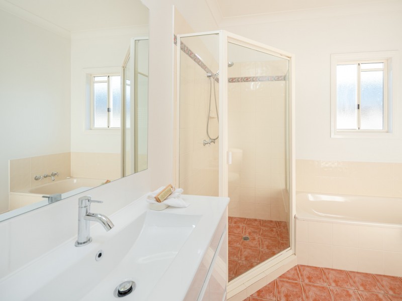 71 Erica street, Cannon Hill QLD 4170