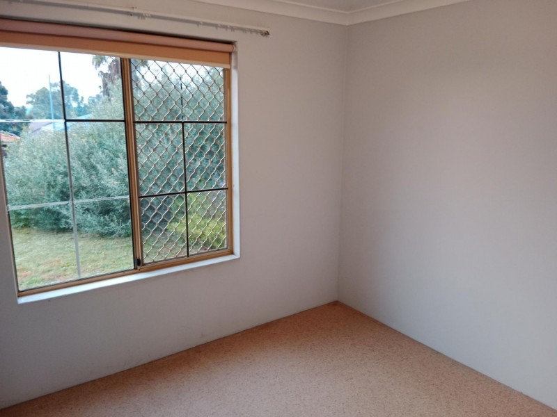 9 Kemmish Avenue, Parmelia WA 6167