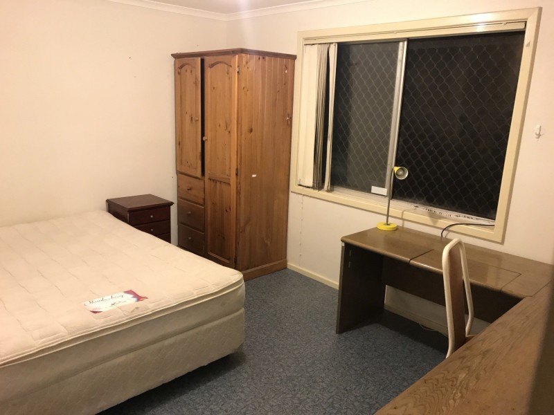 81 Walanna drive, Karawara WA 6152