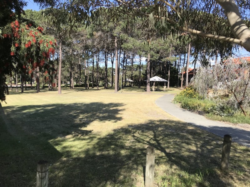 81 Walanna drive, Karawara WA 6152