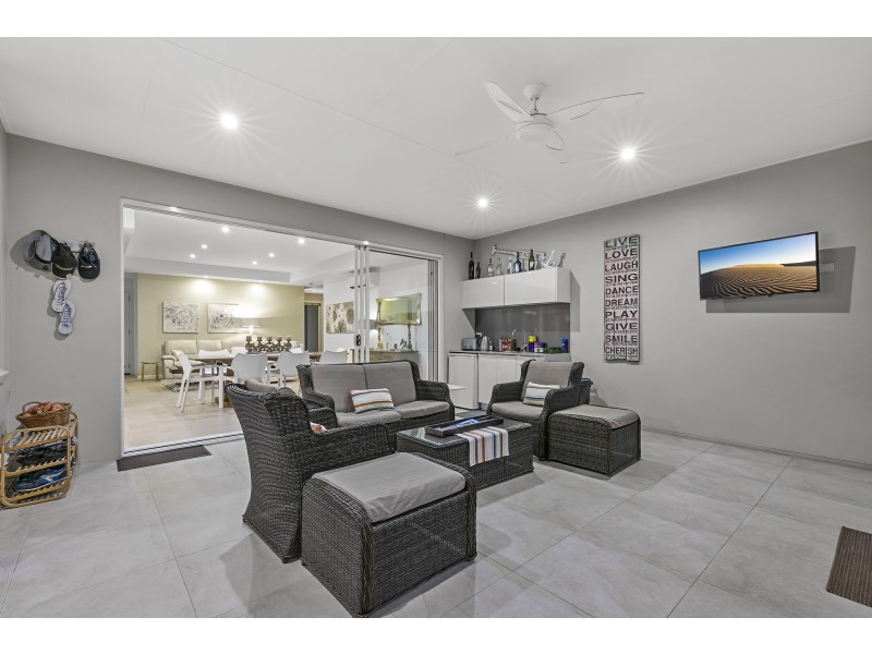 15 Islandview Close, Tinnanbar QLD 4650