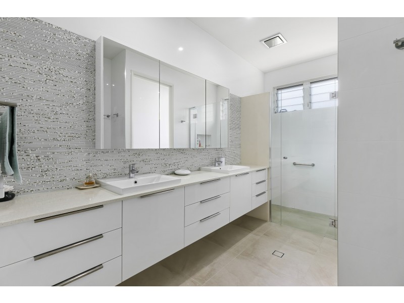 15 Islandview Close, Tinnanbar QLD 4650
