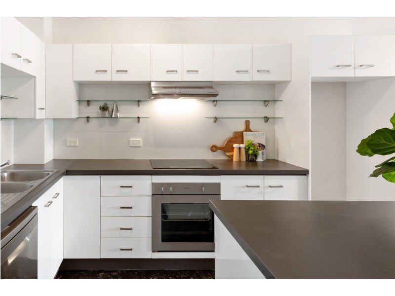 1/2 Berwick Street, Fortitude Valley QLD 4006