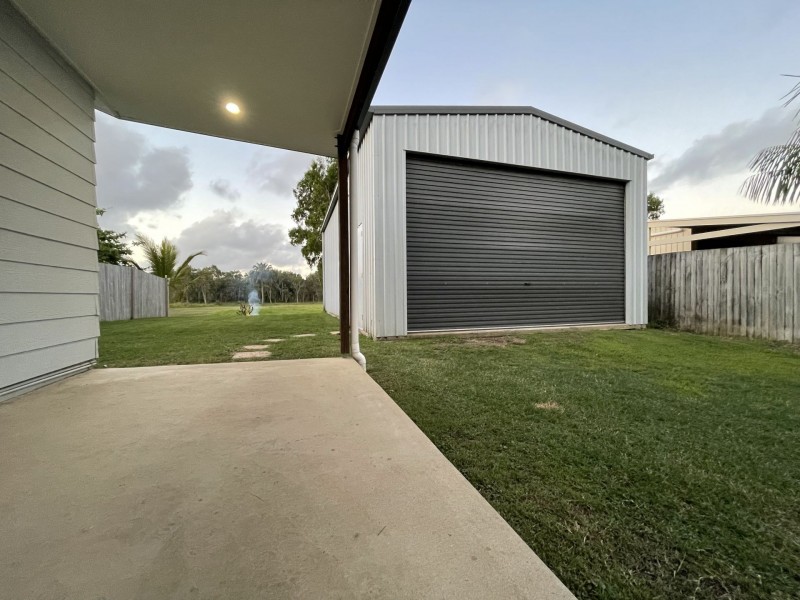 8 Brooksfield Drive, Sarina Beach QLD 4737