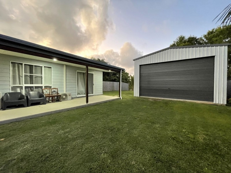 8 Brooksfield Drive, Sarina Beach QLD 4737
