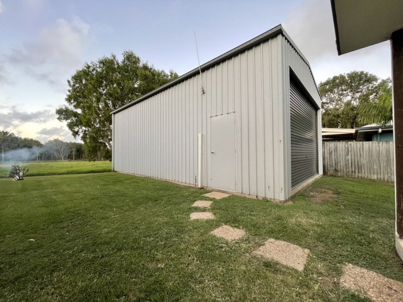 8 Brooksfield Drive, Sarina Beach QLD 4737