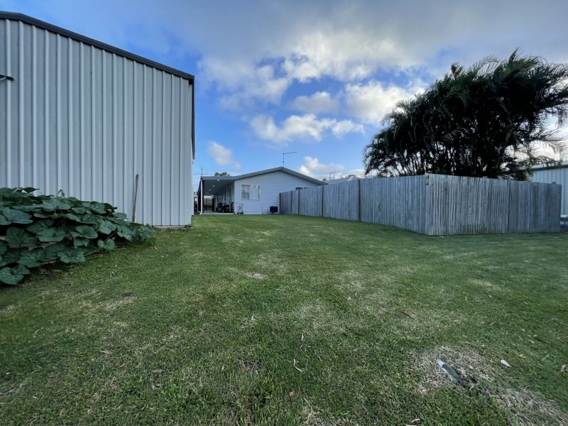 8 Brooksfield Drive, Sarina Beach QLD 4737