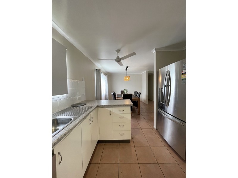 8 Brooksfield Drive, Sarina Beach QLD 4737