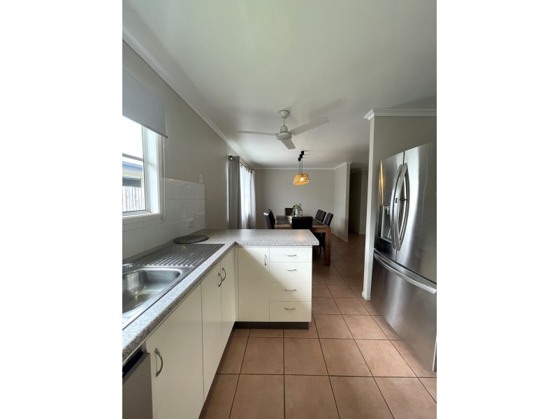 8 Brooksfield Drive, Sarina Beach QLD 4737