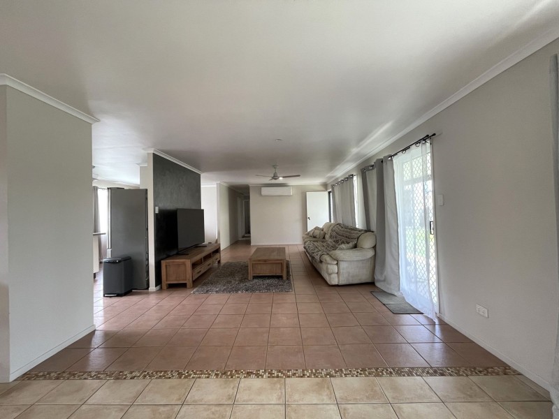 8 Brooksfield Drive, Sarina Beach QLD 4737