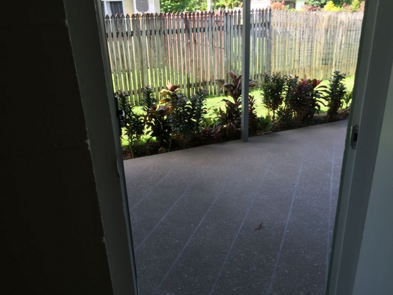 DUPLEX 1 & 2/32 Mahogany St, Manoora QLD 4870