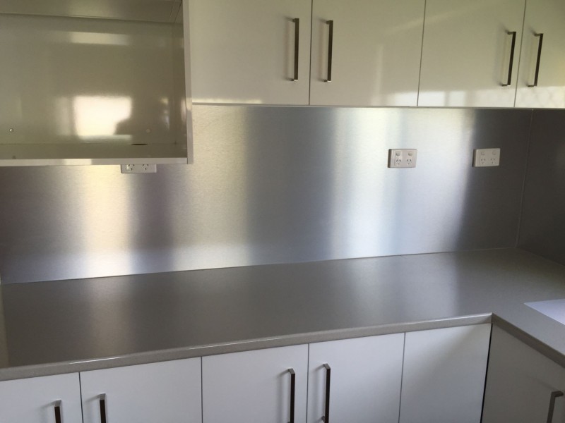 DUPLEX 1 & 2/32 Mahogany St, Manoora QLD 4870