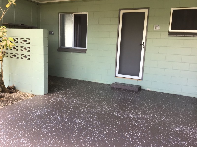 DUPLEX 1 & 2/32 Mahogany St, Manoora QLD 4870