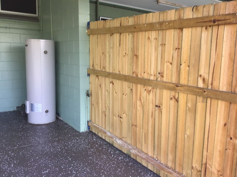 DUPLEX 1 & 2/32 Mahogany St, Manoora QLD 4870