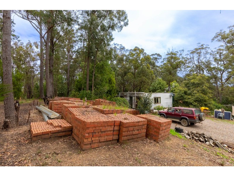 24 Westrops Road, Coolagolite NSW 2550
