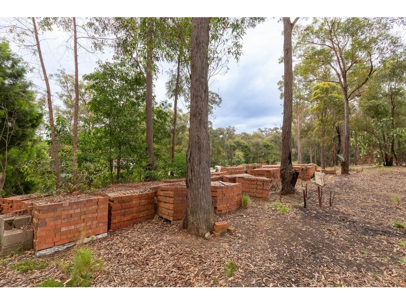 24 Westrops Road, Coolagolite NSW 2550