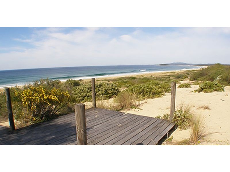 Cabin 59/425 Princes Hwy, Lake Tabourie NSW 2539