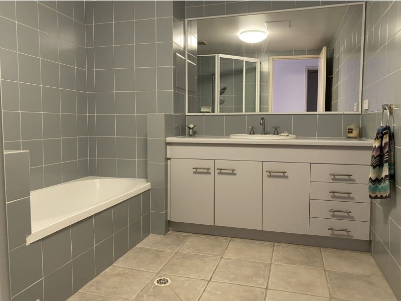 71/1 Lee Rd, Runaway Bay QLD 4216