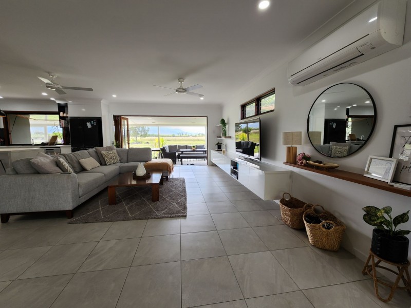 321 Forestry Rd, Bluewater Park QLD 4818