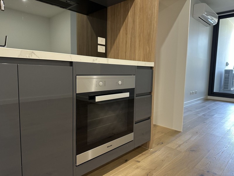 210/59-63 Warrigal Road, Hughesdale VIC 3166