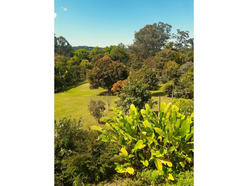 33-37 Towen View Court, Towen Mountain QLD 4560