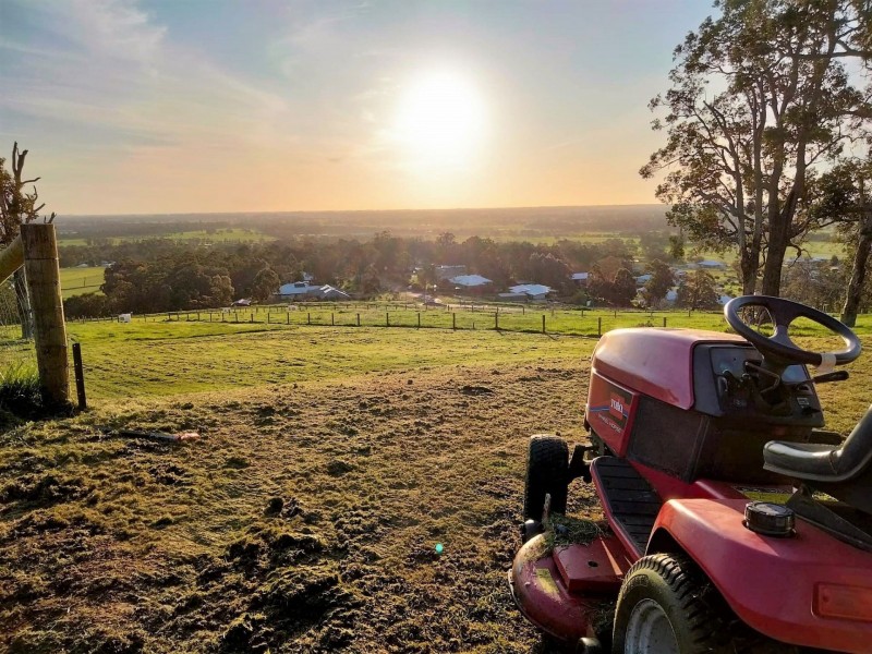 18 Delaware Loop, Roelands WA 6226