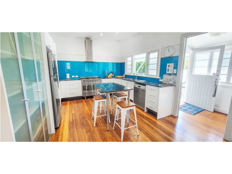 18 Hoare Street, Manunda QLD 4870