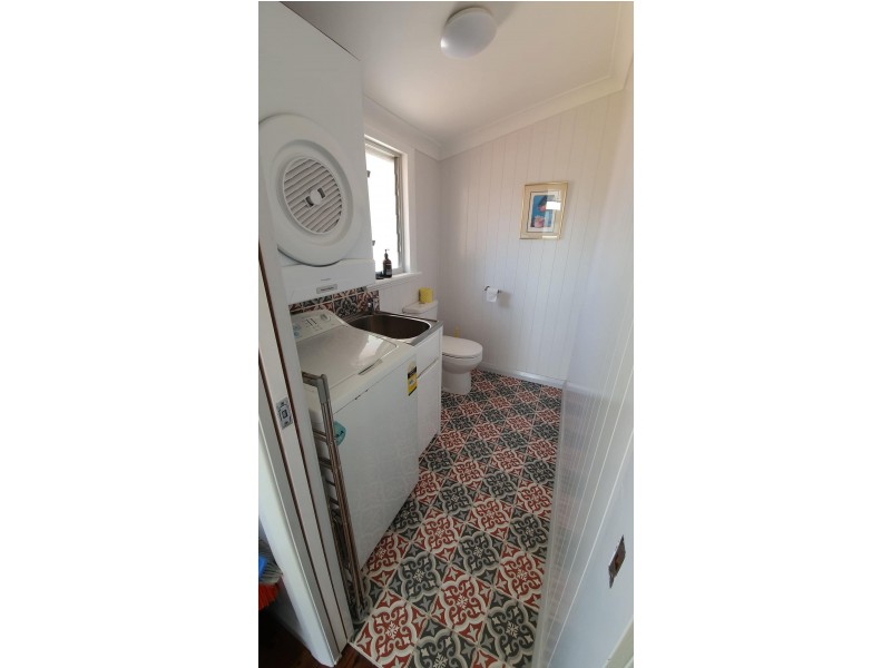 18 Hoare Street, Manunda QLD 4870