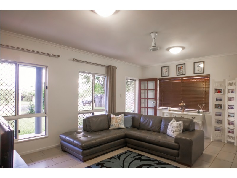 45 Bathurst Drive, Bentley Park QLD 4869