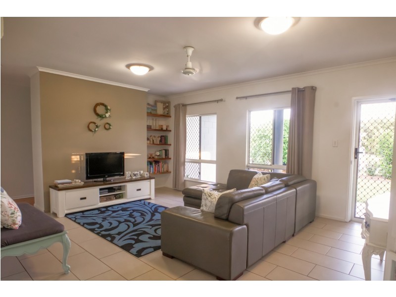 45 Bathurst Drive, Bentley Park QLD 4869