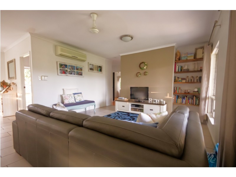 45 Bathurst Drive, Bentley Park QLD 4869