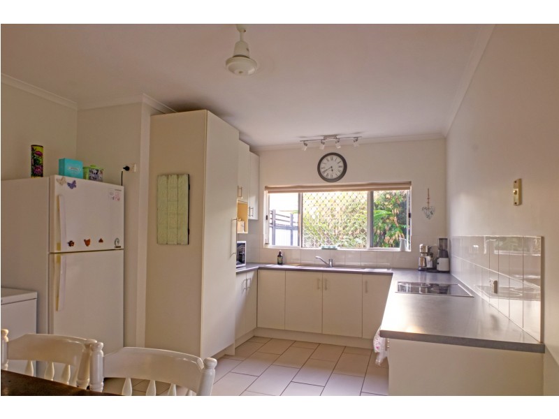 45 Bathurst Drive, Bentley Park QLD 4869