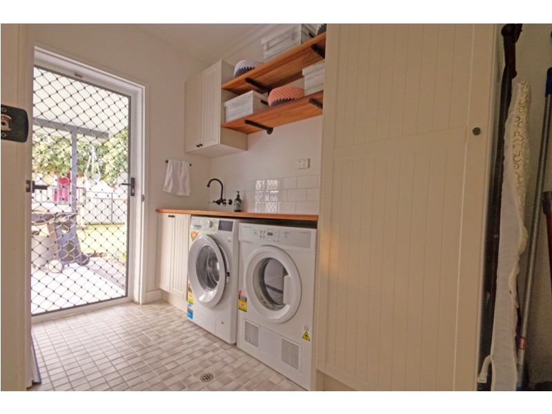 45 Bathurst Drive, Bentley Park QLD 4869