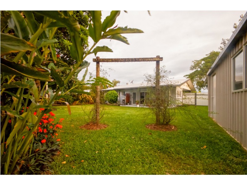 45 Bathurst Drive, Bentley Park QLD 4869
