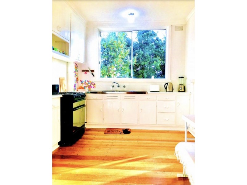 9/15 Beach Avenue, Elwood VIC 3184