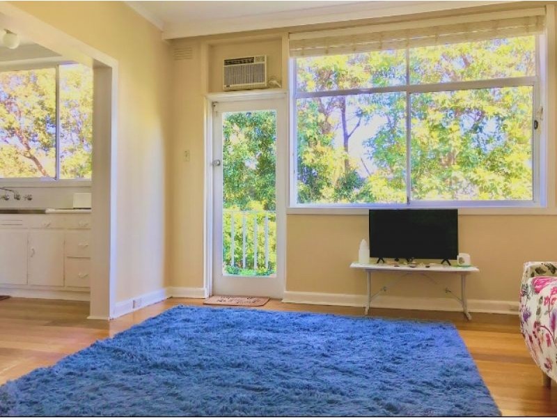 9/15 Beach Avenue, Elwood VIC 3184