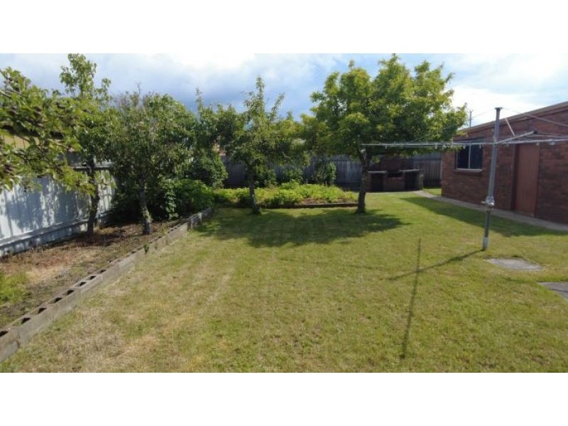 11 Rowland Crescent, Summerhill TAS 7250