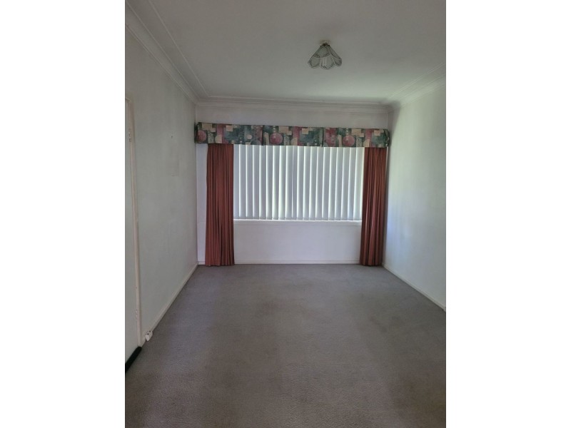 4 Edgeroy Street, South Tamworth NSW 2340