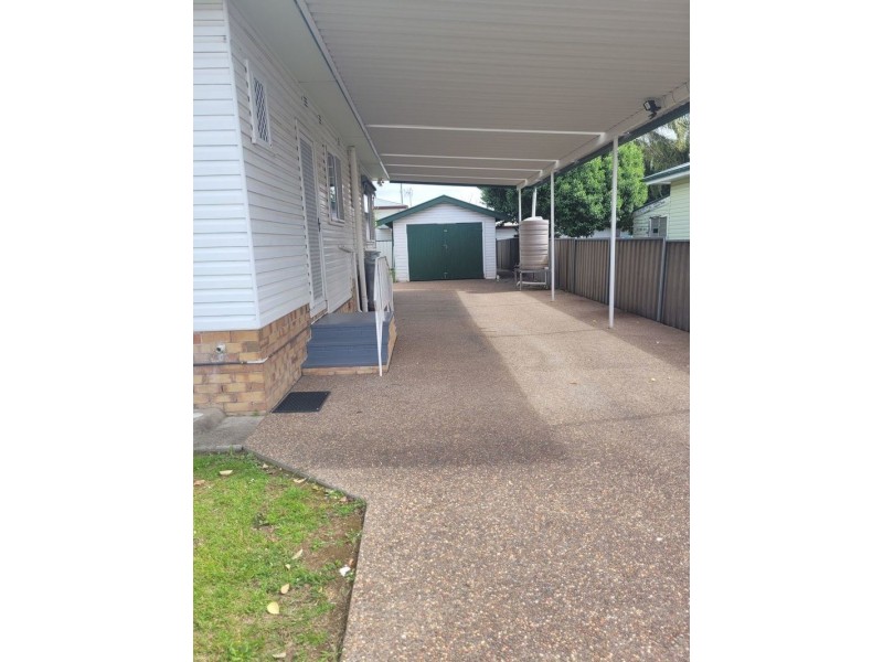 4 Edgeroy Street, South Tamworth NSW 2340