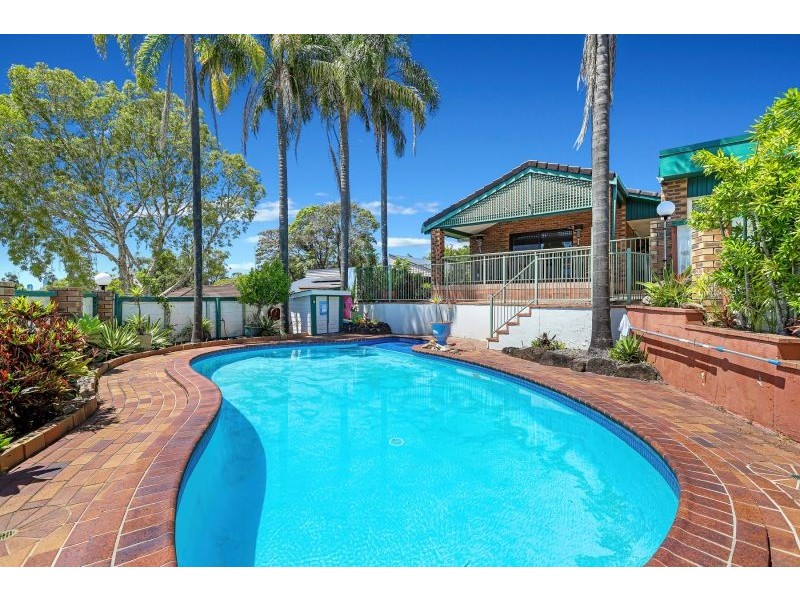 14 Kurrambee Avenue, Ashmore QLD 4214