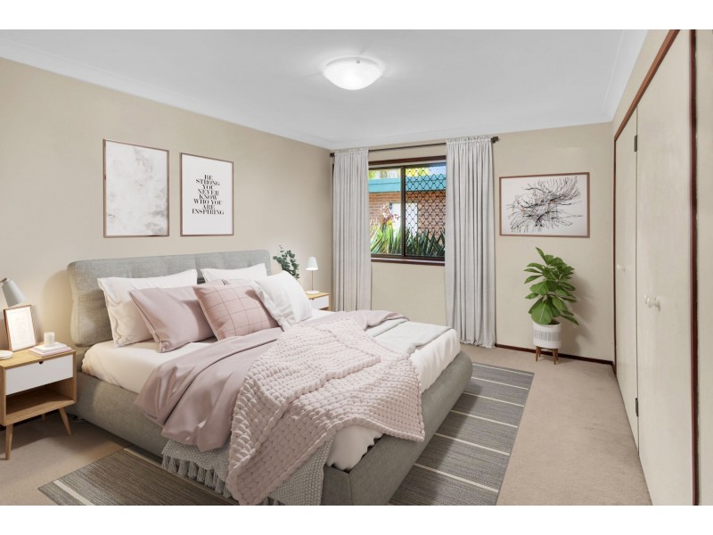 14 Kurrambee Avenue, Ashmore QLD 4214