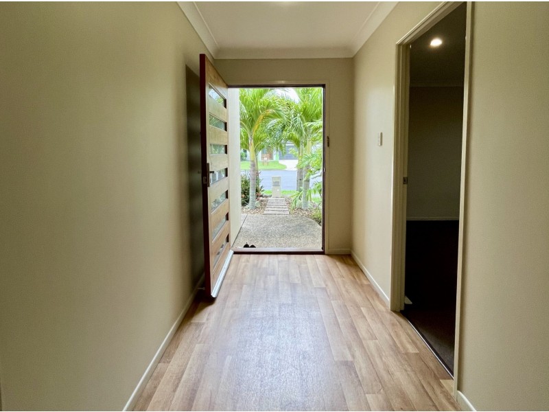 7 Sidon Court, Ooralea QLD 4740